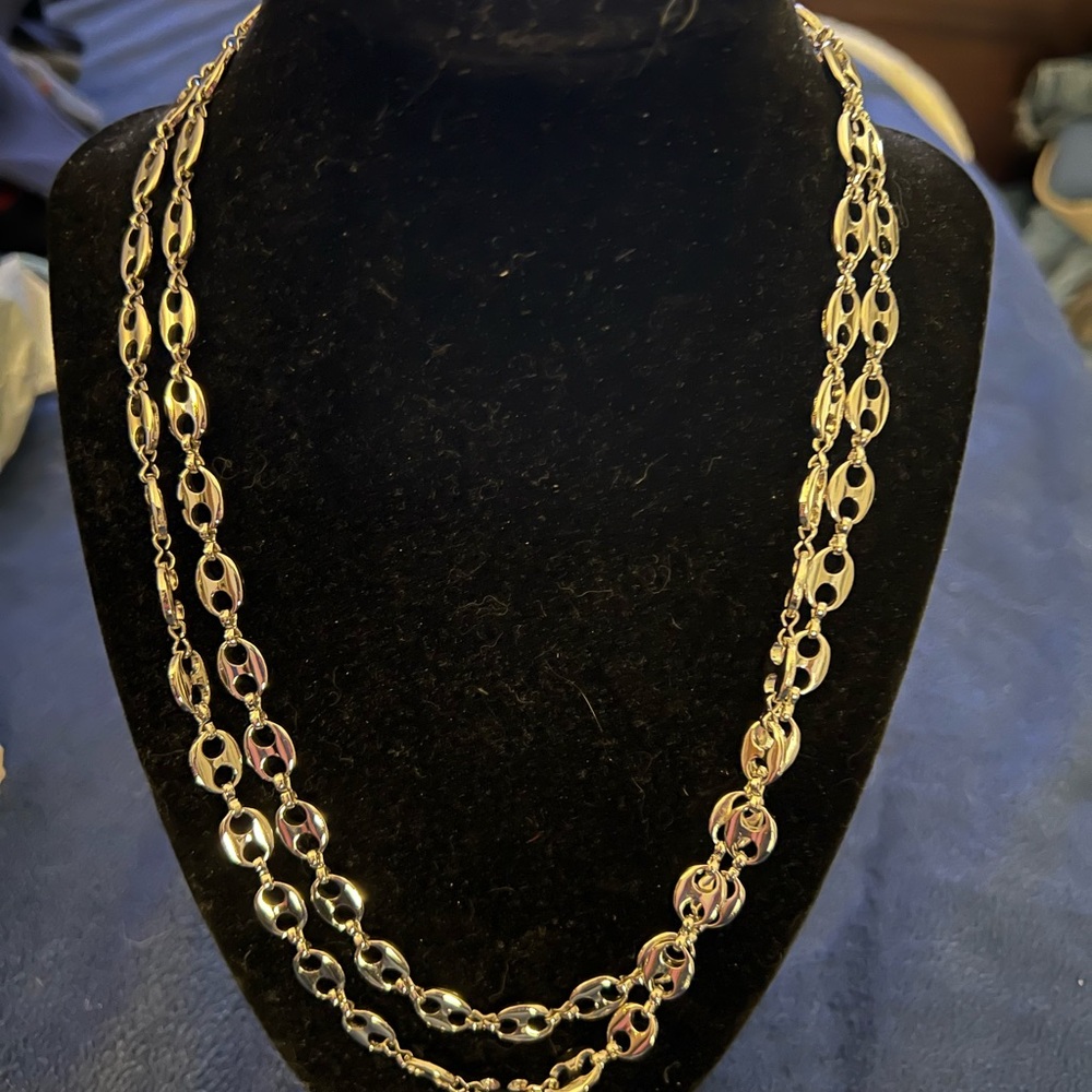 Elegant Silver Tone Chain Necklace